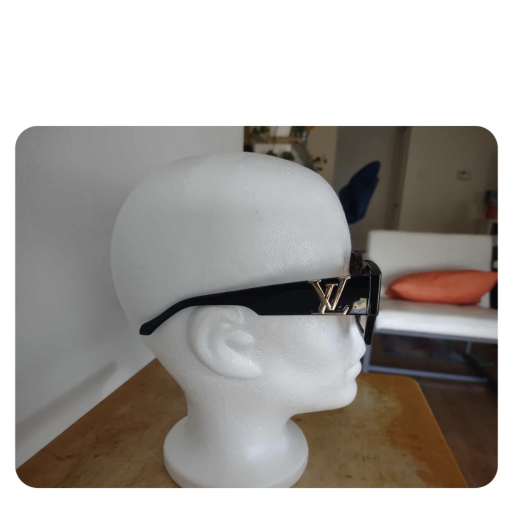 Luxury Black LOUIS VUITTON Sunglasses